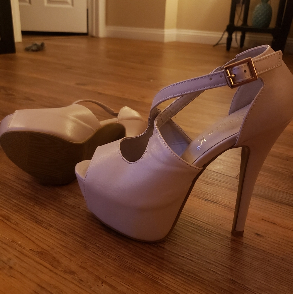 ALLEGRA baby blush pink heels 6.5